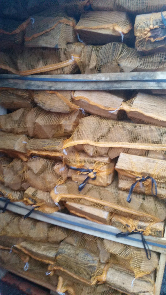 Kiln Dried Oak 10kg nets 72 nets delivered - logsandfuel